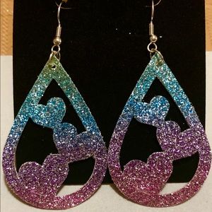 HEART LEATHER EARRINGS